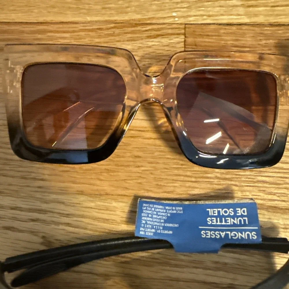 Sunglasses Lot 12 -NEW-Variety of Sunglasses: Resellers Dream! Men's/Women's HOT